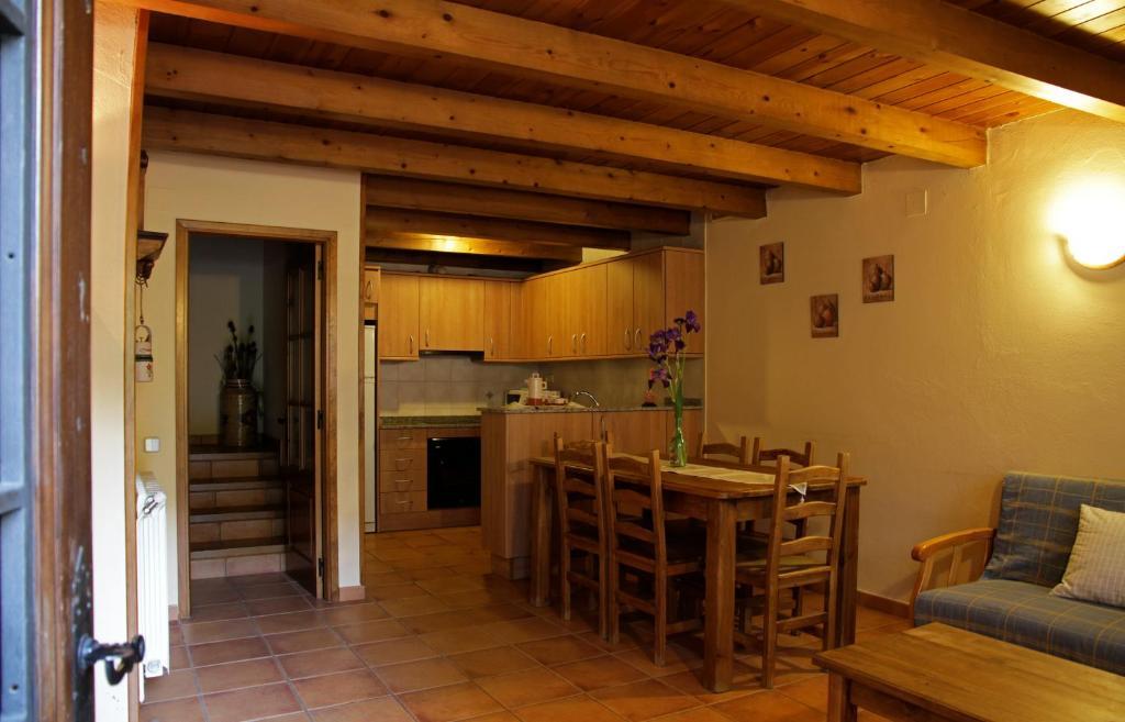 Apartaments La Llucana バルエラ 部屋 写真
