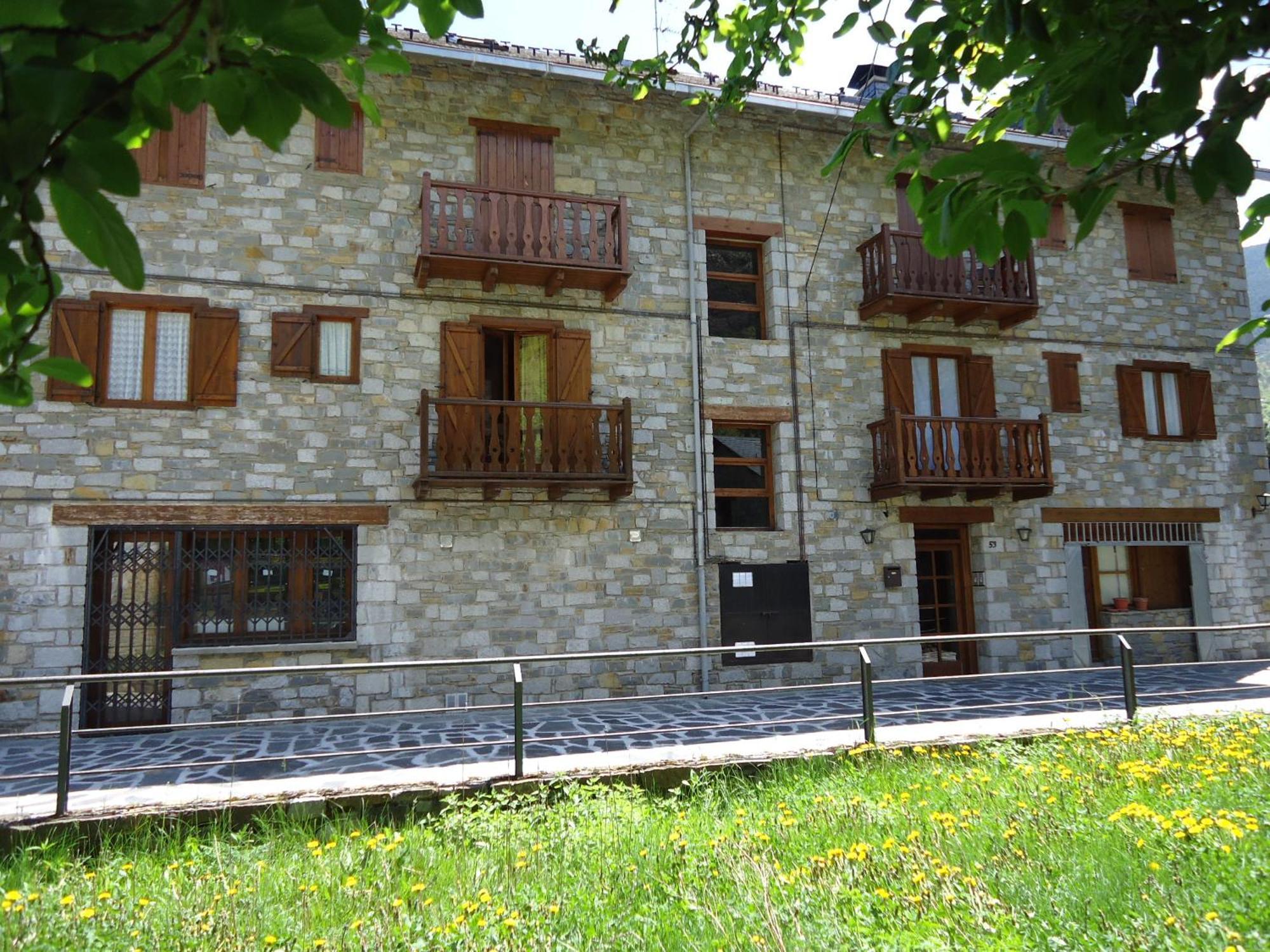 Apartaments La Llucana バルエラ エクステリア 写真