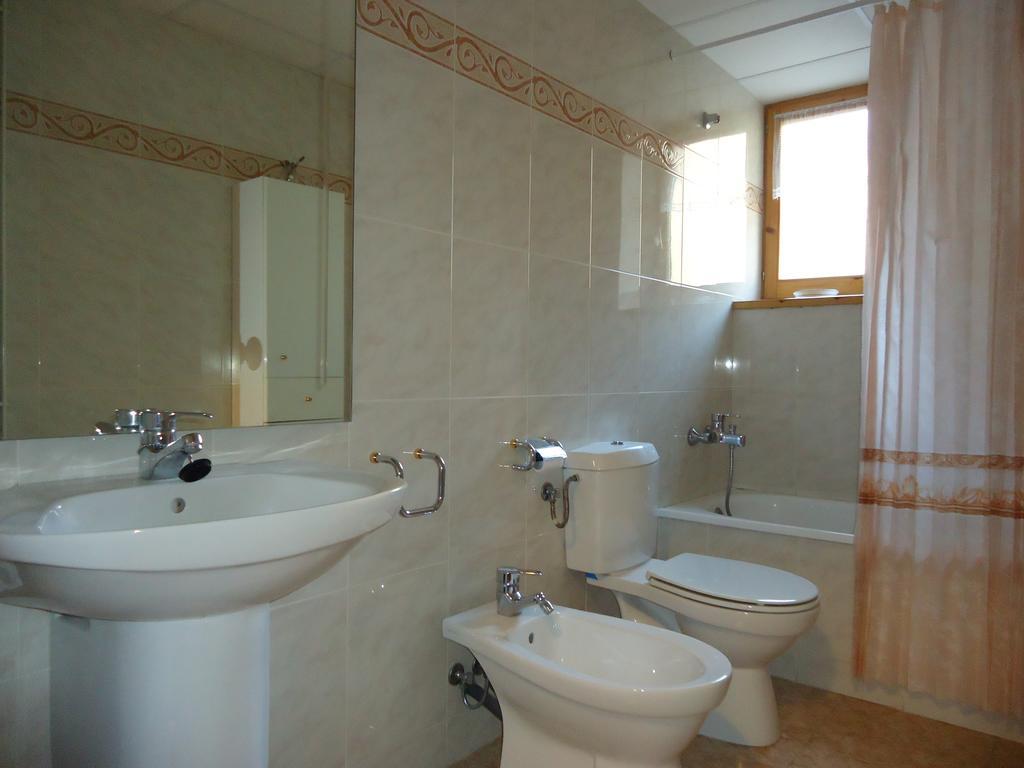 Apartaments La Llucana バルエラ エクステリア 写真