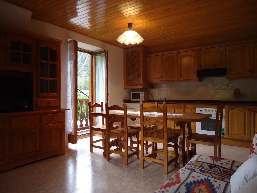 Apartaments La Llucana バルエラ エクステリア 写真